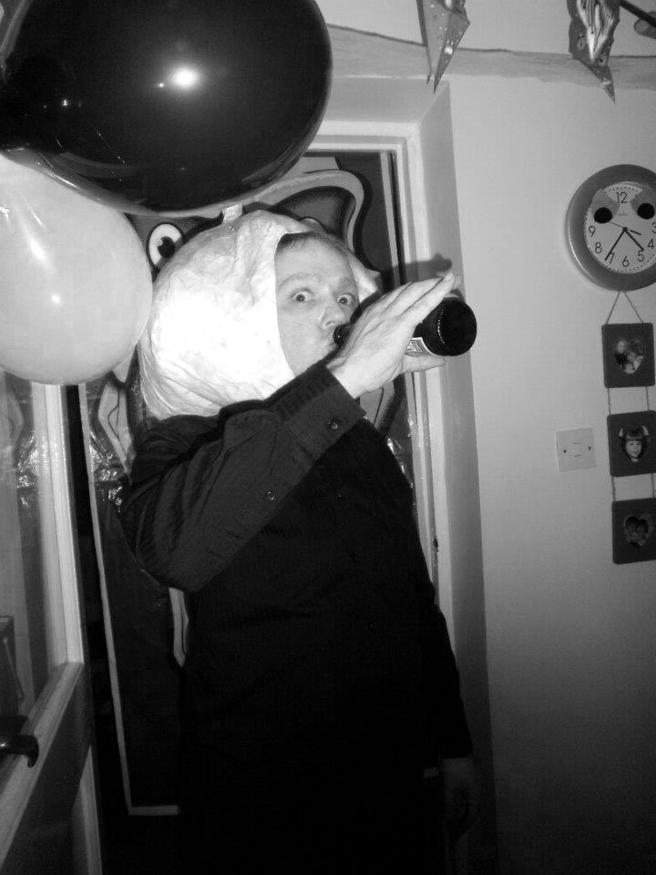 389483_212051588868287_1361506663_n