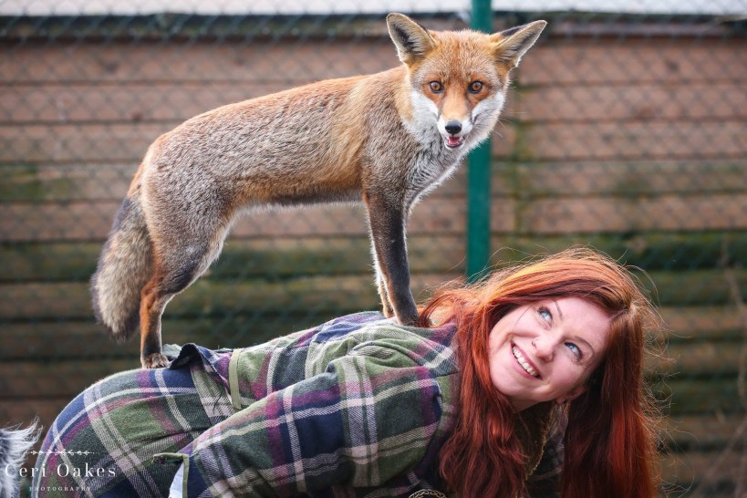 Ceri Oakes Arya and Lisa 1.jpg